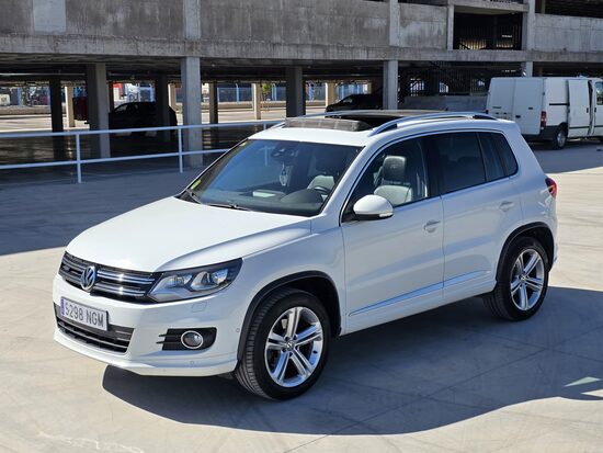 Volkswagen Tiguan 2.0 TDI R-Exclusive BlueMotion 140CV Manual 5 Plazas