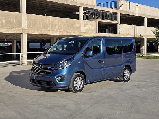 Opel Vivaro Combi 145CV Manual Diesel 6 Plazas Etiqueta C