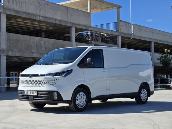 Maxus Deliver 7 Furgón 2.0 TDCI 147CV L2H1 3 Plazas Etiqueta C