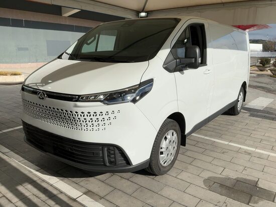 Maxus Deliver 7 Furgón 2.0 TDCI 147CV L2H1 3 Plazas Etiqueta C