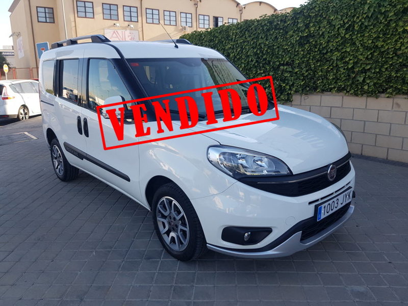 FIAT DOBLO PANORAMA TREKKING 1.6 MJET 70KW (95CV) 6 Velocidades 99000 Km AÑO 2017