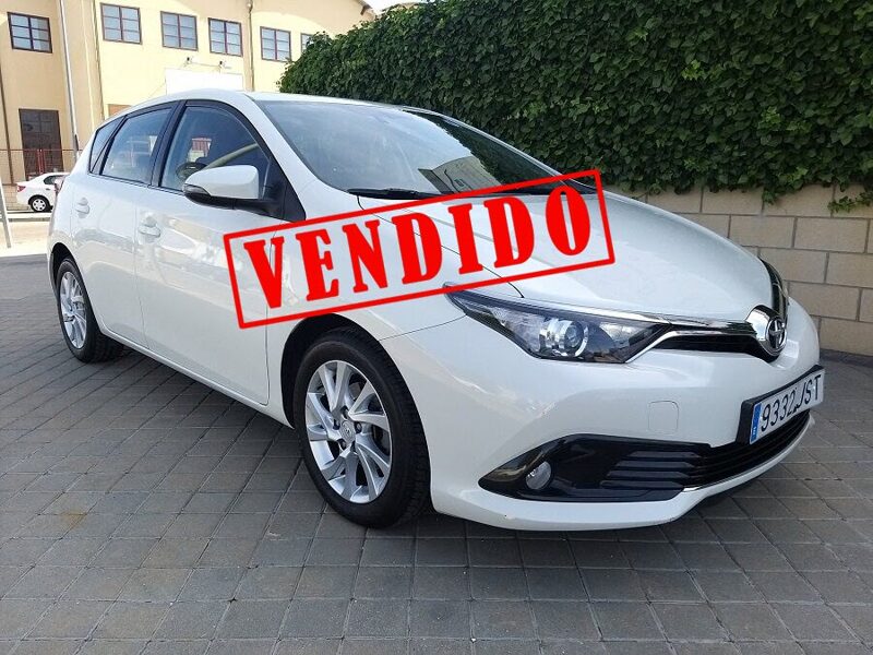 TOYOTA AURIS 5P  BERLINA CON PORTÓN 